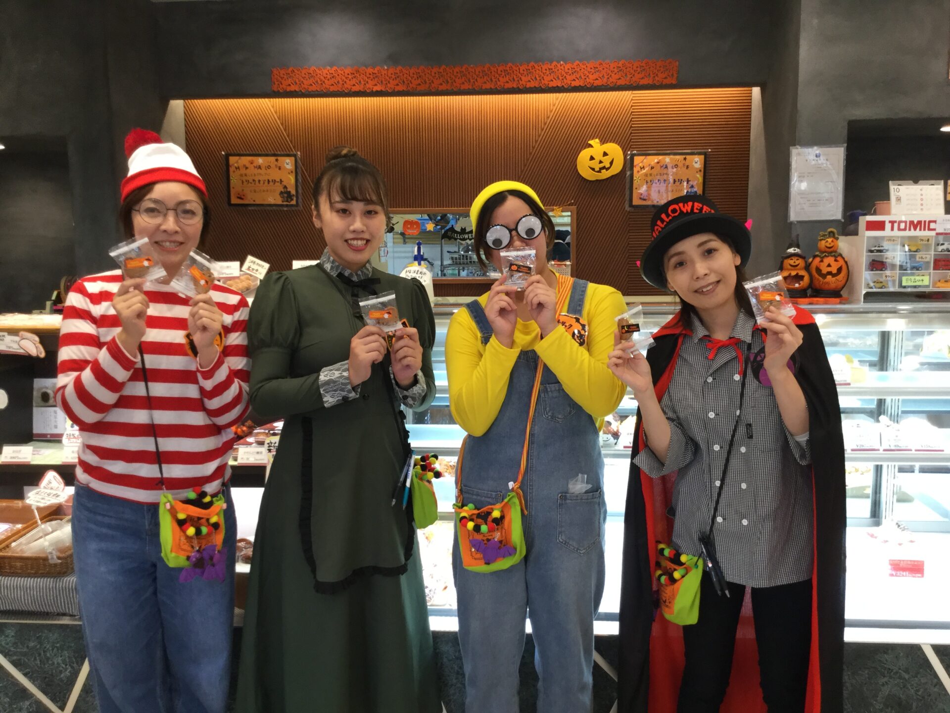 今日も仮装中ですよ〜🧛‍♀️🎃👻